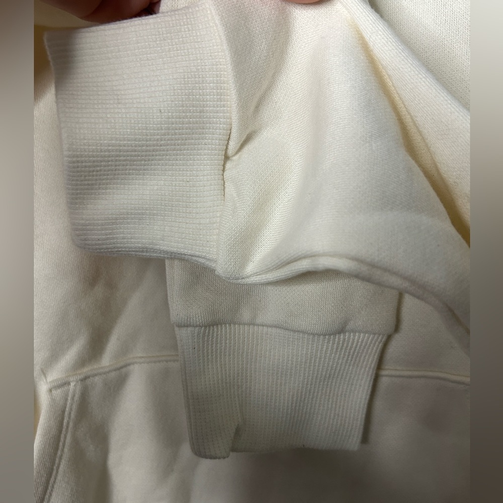 NWT PUMA HOODIE WOMENS LUSCIOUS CREAM KANGAROO POCKET EMBROIDERED LOGO - Picture 4 of 6